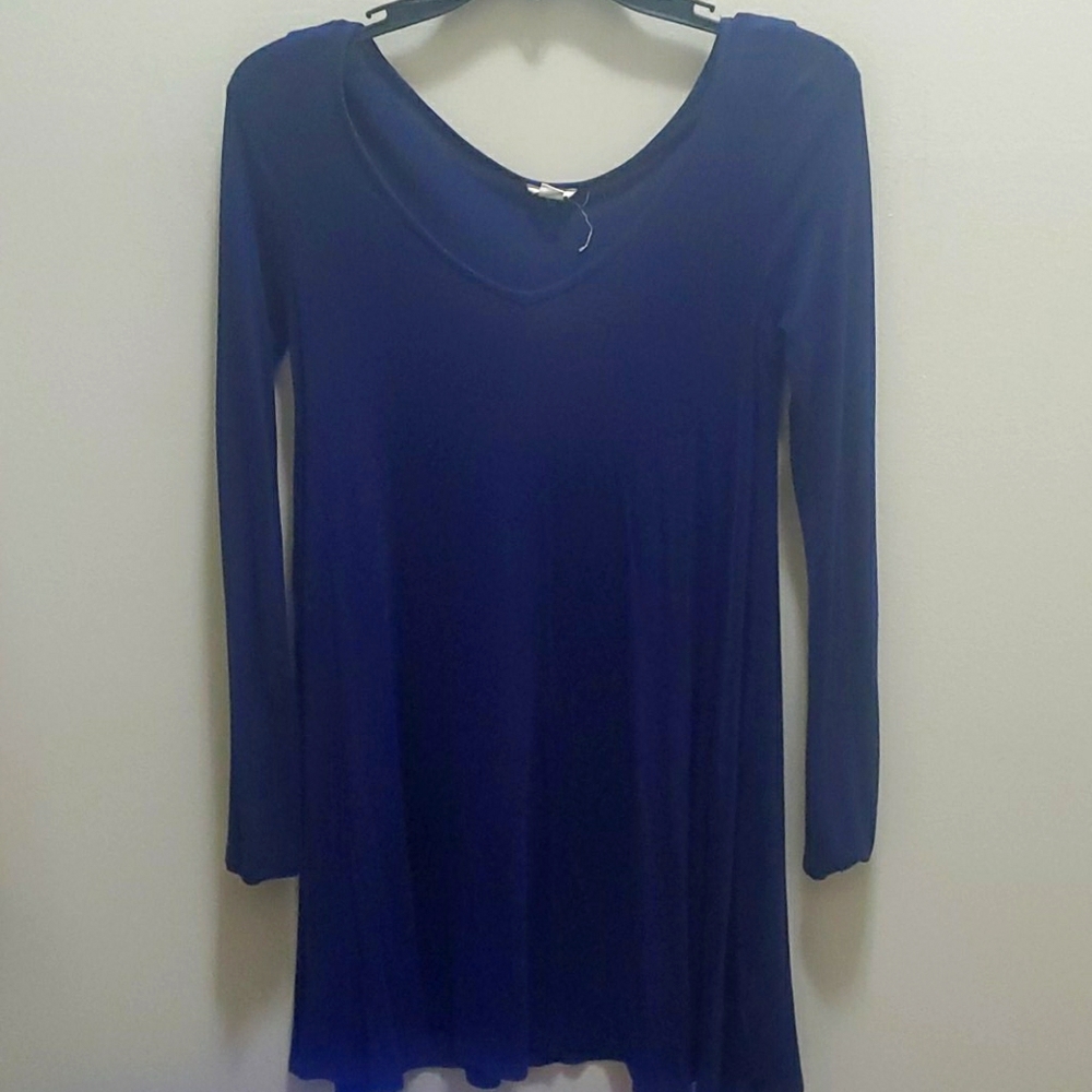 Long sleeve dress.